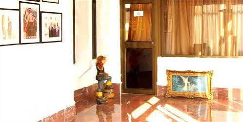 Pink Panther Kumasi Hotell Exteriör bild